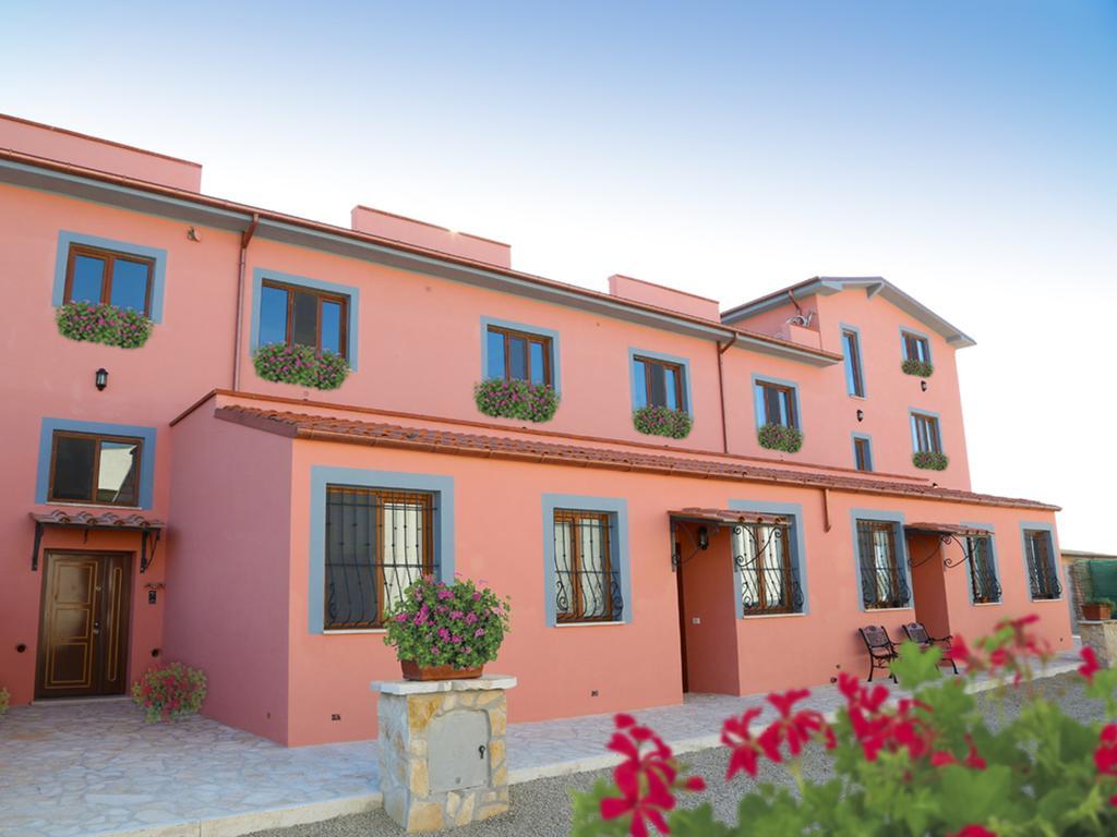 Casale La Rovere Montalto di Castro Luaran gambar