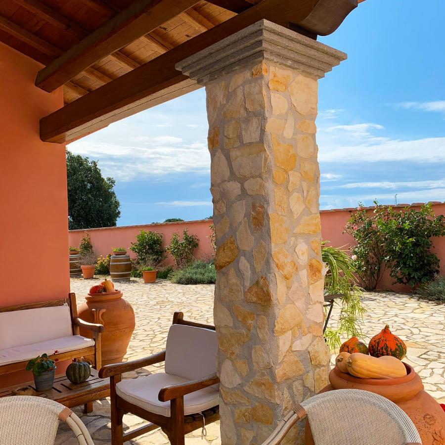 Casale La Rovere Montalto di Castro Luaran gambar